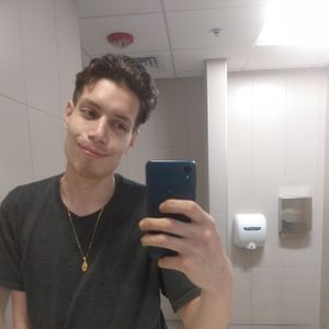 Meet your Posher, Zach